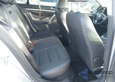 2009 Volkswagen Jetta Wolfsburg Edition z USA, uszkodzony, nr VIN 3VWRJ71K59M031782